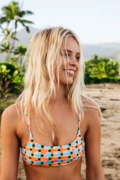 Maddie Top - Radical