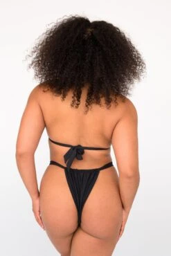 Bobbi Bottom Thick Band - Black -Coastal Tropic SKATIE BlackRe stockCURVE 101