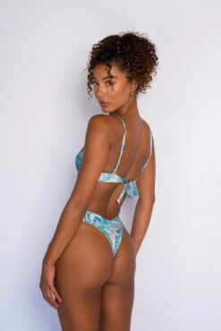 Iggy Bottom - Crush -Coastal Tropic SKATIE Crush 48