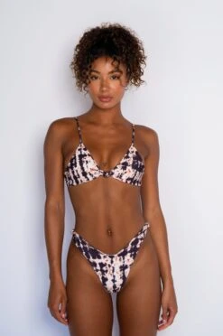 Suzanne Bottom - Dawn -Coastal Tropic SKATIE Dawn 33 a62946e6 5219 4bbb 999c ad630925065e