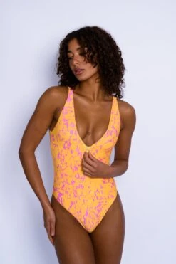 Carmen One Piece - Daybreak 9 Carmen One Piece - Daybreak -Coastal Tropic SKATIE Daybreak 12