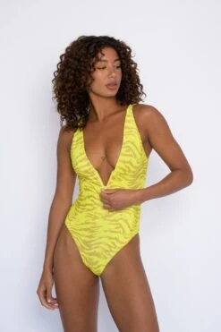 Carmen One Piece - Tropicale -Coastal Tropic SKATIE Tropicale 48