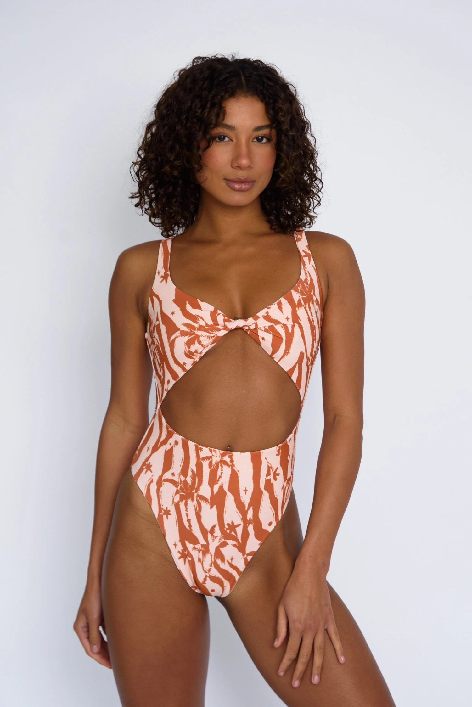 Chloe One Piece - Tunnels 4 Chloe One Piece - Tunnels - Image 2