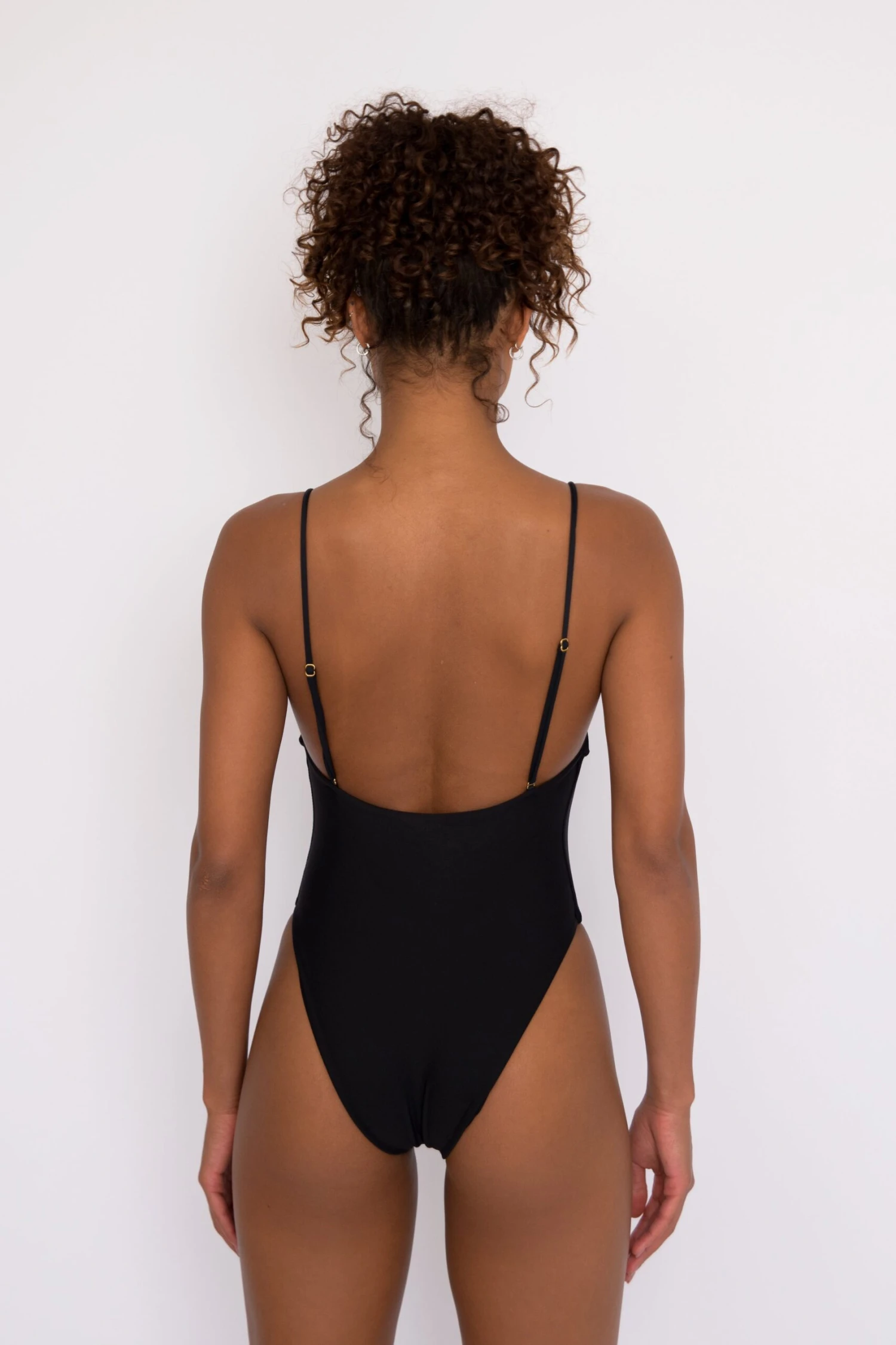 Resa One Piece - Black 4 Resa One Piece - Black - Image 2