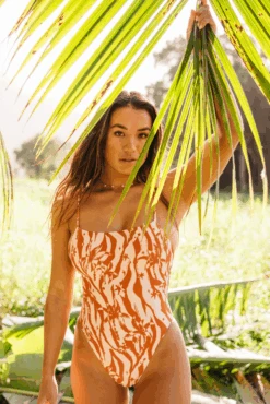 Resa One Piece - Tunnels -Coastal Tropic SkatieE comm 13 23c20dc0 db5b 4b64 a27c e4c2db883db1