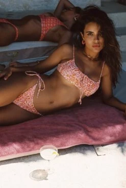 Vera Bottom - Flora -Coastal Tropic amad664 3077